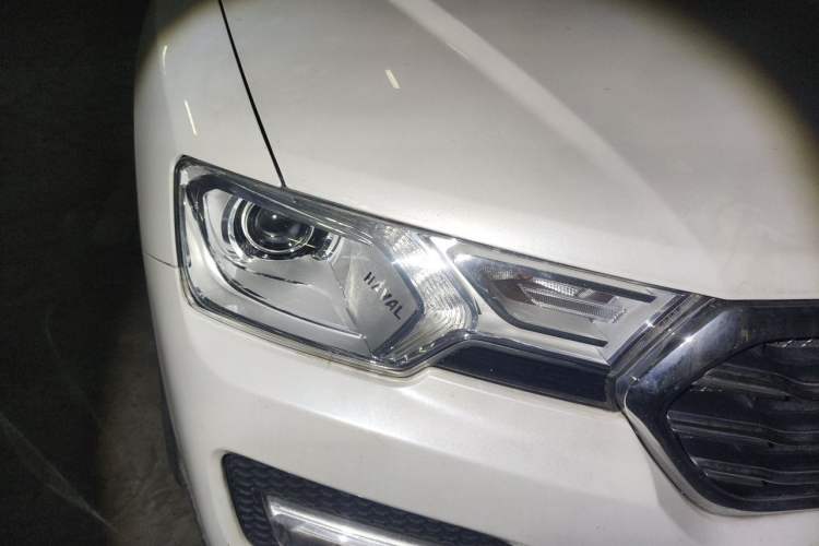 Used Haval H7 2016 Blue-Label H7 2.0T Automatic Elite Model Exterior 6
