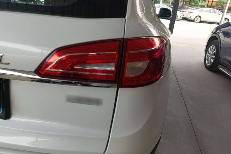 Used Haval H7 2016 Blue-Label H7 2.0T Automatic Luxury Model Exterior 6