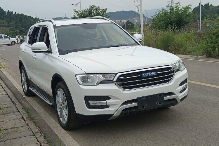 Used Haval H7 2016 Blue-Label H7 2.0T Automatic Luxury Model Front Right 45 Deg