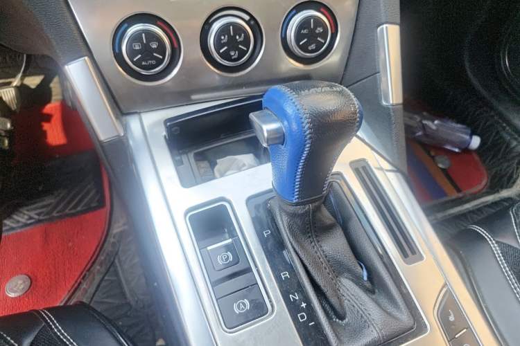 Used Haval H7 2016 Blue-Label H7 2.0T Automatic Luxury Model Gear Lever