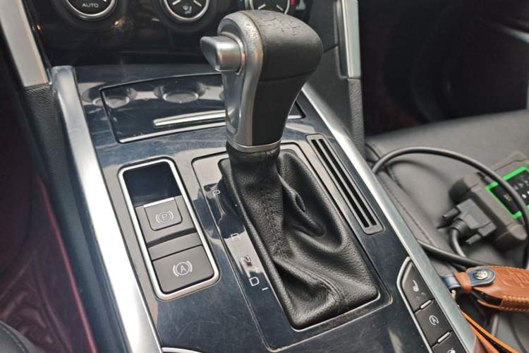 Used Haval H7 2016 Blue-Label H7 2.0T Automatic Luxury Model Gear Lever