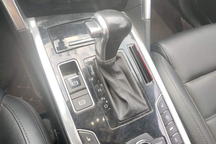 Used Haval H7 2016 Blue-Label H7 2.0T Automatic Luxury Model Gear Lever