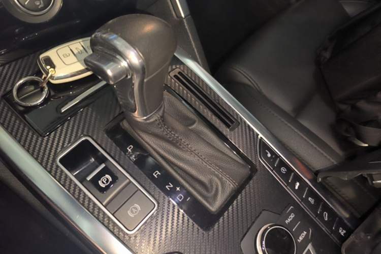 Used Haval H7 2016 Blue-Label H7 2.0T Automatic Luxury Model Gear Lever