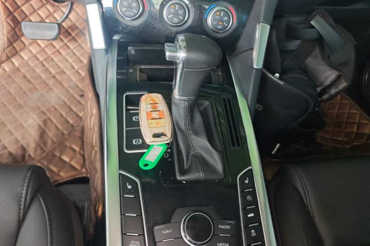 Used Haval H7 2016 Blue-Label H7 2.0T Automatic Luxury Model Gear Lever