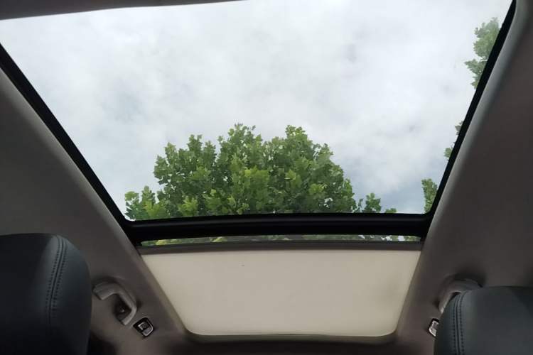 Used Haval H7 2016 Blue-Label H7 2.0T Automatic Elite Model Headliner
