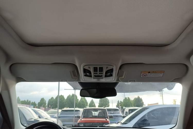 Used Haval H7 2016 Blue-Label H7 2.0T Automatic Luxury Model Headliner