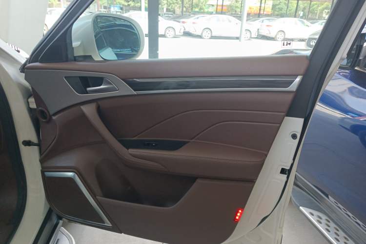 Used Haval H7 2016 Blue-Label H7 2.0T Automatic Luxury Model Interior 5
