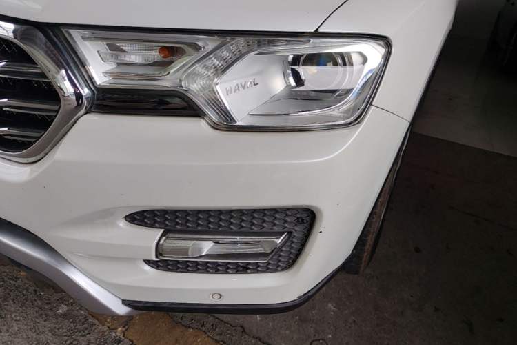 Used Haval H7 2016 Blue-Label H7 2.0T Automatic Luxury Model Left Front Headlight