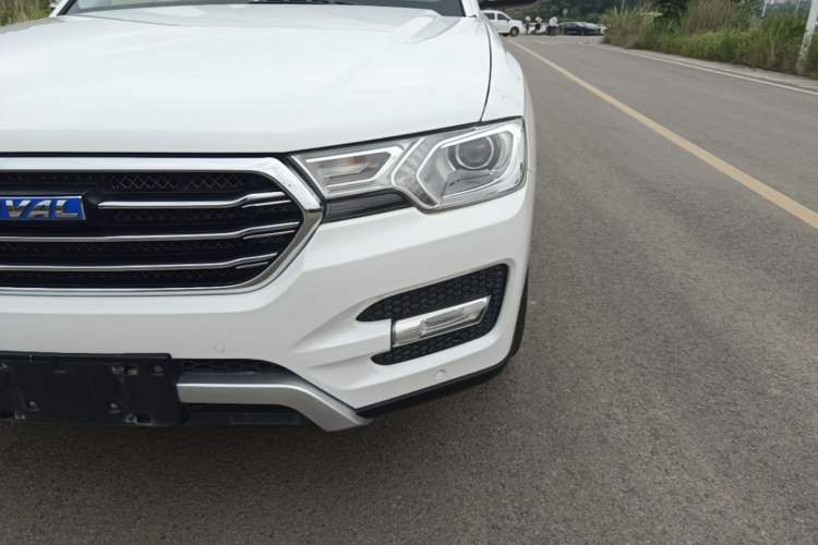 Used Haval H7 2016 Blue-Label H7 2.0T Automatic Luxury Model Left Front Headlight