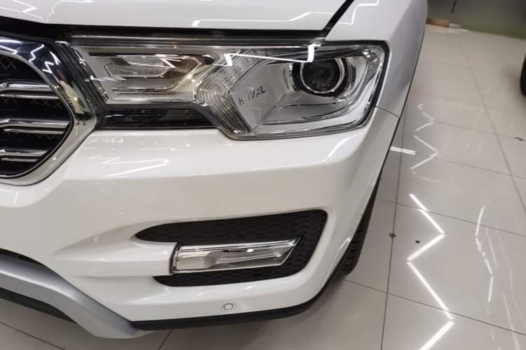 Used Haval H7 2016 Blue-Label H7 2.0T Automatic Luxury Model Left Front Headlight