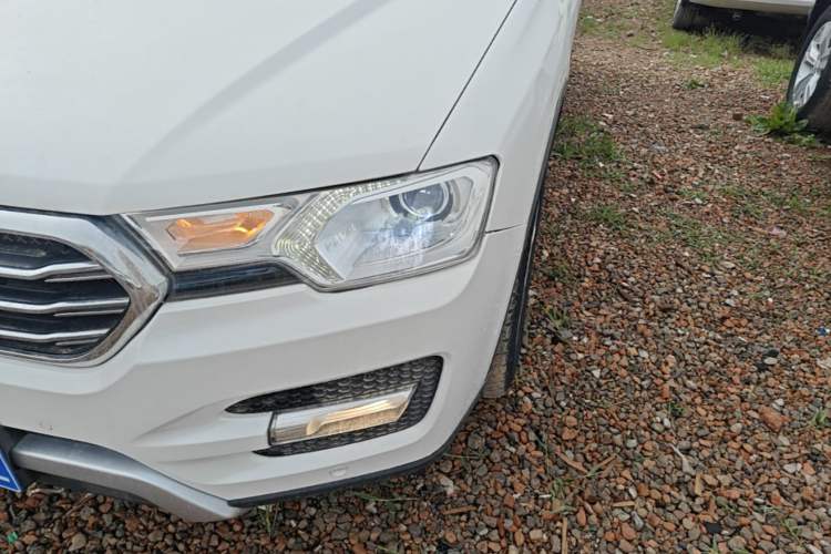 Used Haval H7 2016 Blue-Label H7 2.0T Automatic Luxury Model Left Front Headlight