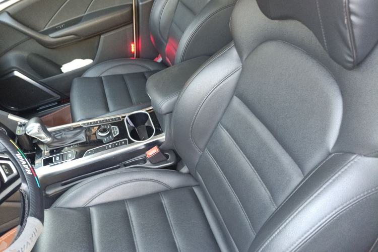 Used Haval H7 2016 Blue-Label H7 2.0T Automatic Elite Model Left Front Seat