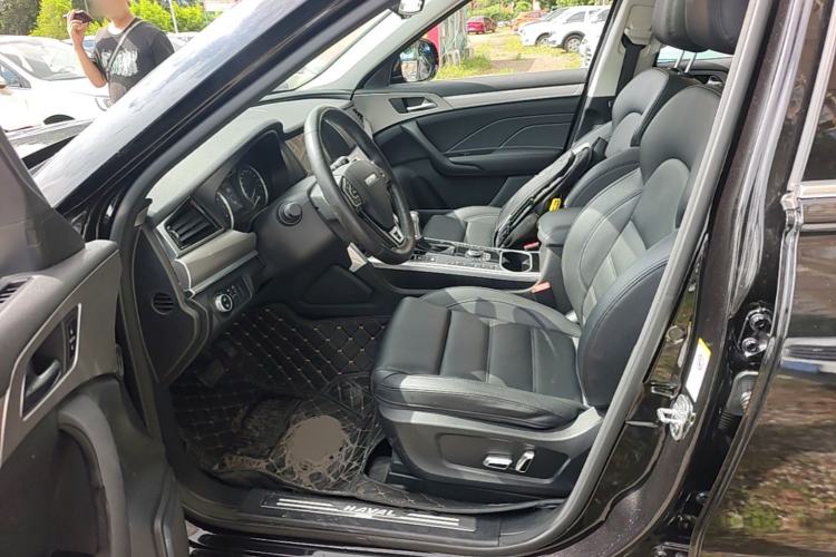 Used Haval H7 2016 Blue-Label H7 2.0T Automatic Elite Model Left Front Seat