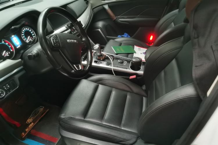 Used Haval H7 2016 Blue-Label H7 2.0T Automatic Elite Model Left Front Seat