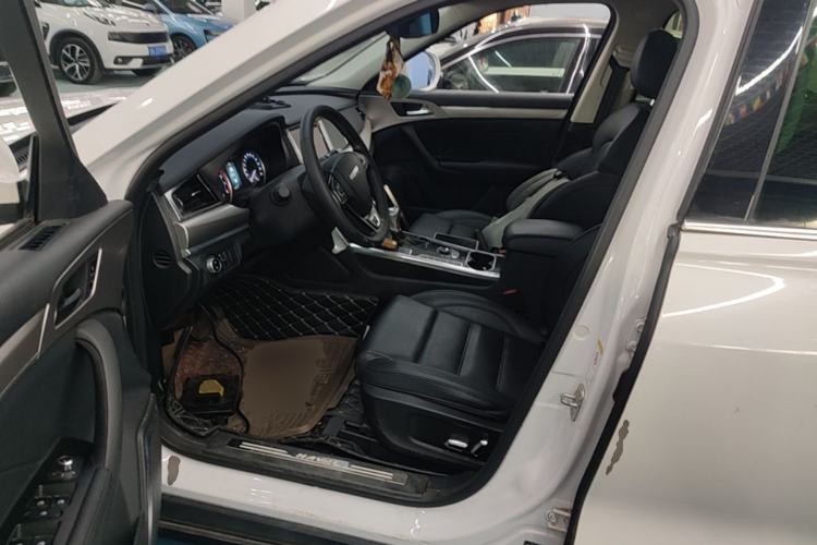 Used Haval H7 2016 Blue-Label H7 2.0T Automatic Luxury Model Left Front Seat