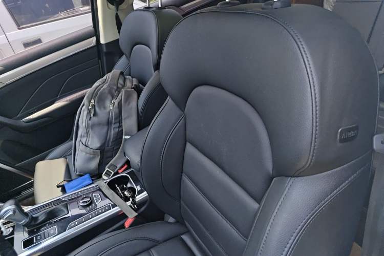 Used Haval H7 2016 Blue-Label H7 2.0T Automatic Elite Model Left Front Seat