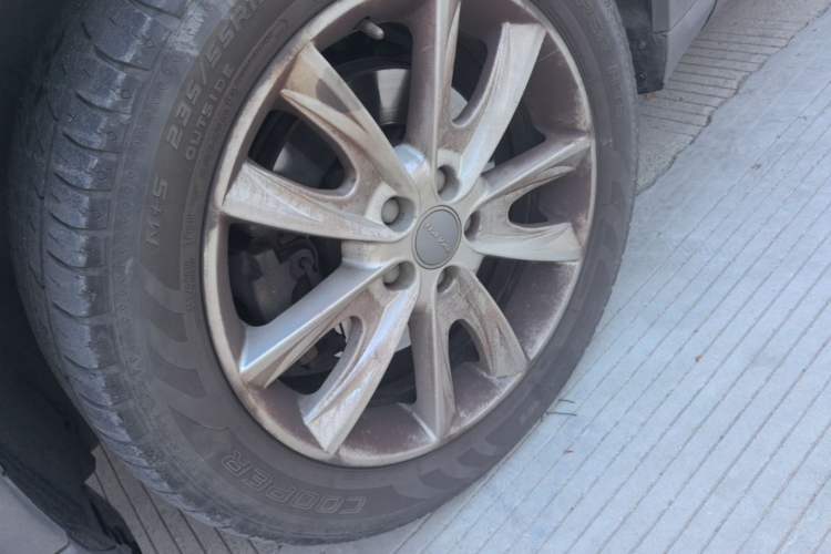 Used Haval H7 2016 Blue-Label H7 2.0T Automatic Luxury Model Left Front Wheel Hub
