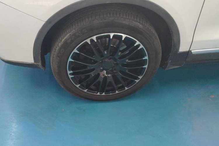 Used Haval H7 2016 Blue-Label H7 2.0T Automatic Luxury Model Left Front Wheel Hub