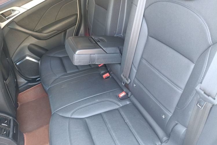 Used Haval H7 2016 Blue-Label H7 2.0T Automatic Elite Model Left Rear Seat