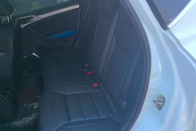 Used Haval H7 2016 Blue-Label H7 2.0T Automatic Luxury Model Left Rear Seat
