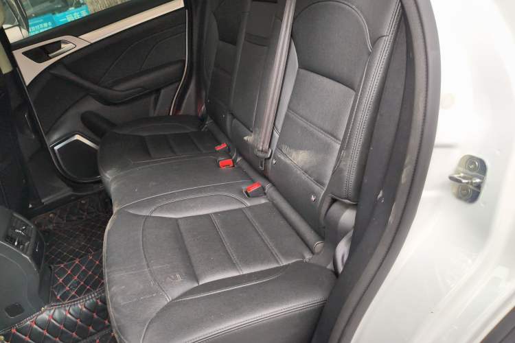 Used Haval H7 2016 Blue-Label H7 2.0T Automatic Luxury Model Left Rear Seat