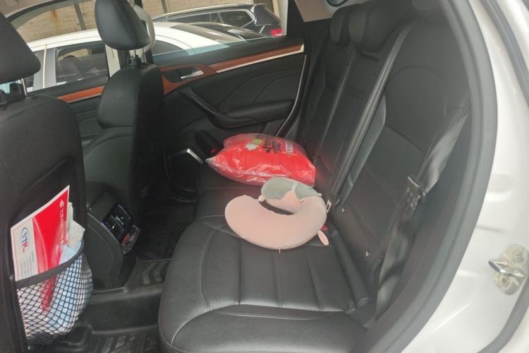 Used Haval H7 2016 Blue-Label H7 2.0T Automatic Luxury Model Left Rear Seat