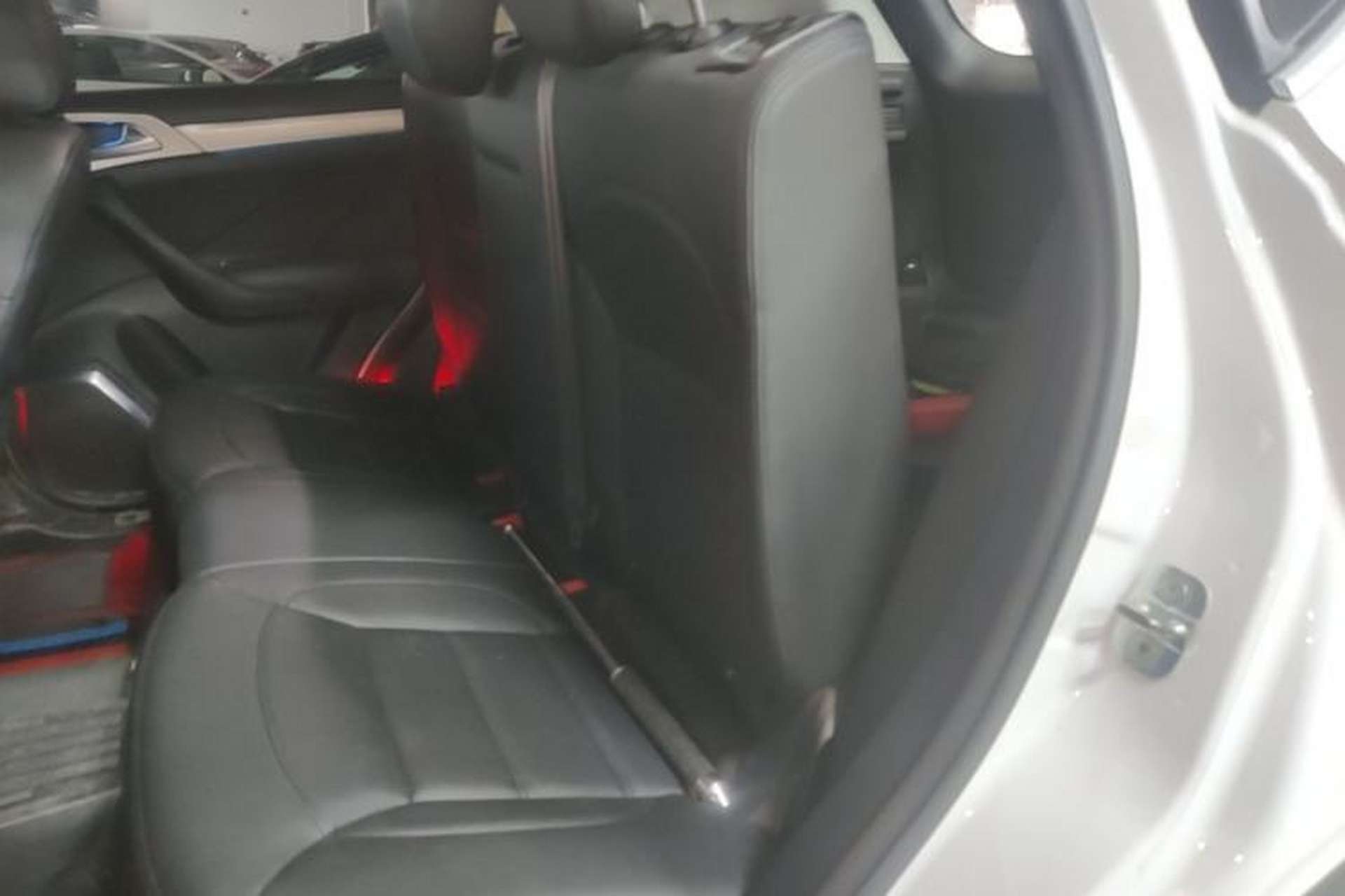 Used Haval H7 2016 Blue-Label H7 2.0T Automatic Luxury Model Left Rear Seat