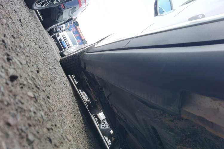 Used Haval H7 2016 Blue-Label H7 2.0T Automatic Elite Model Left Side Sill