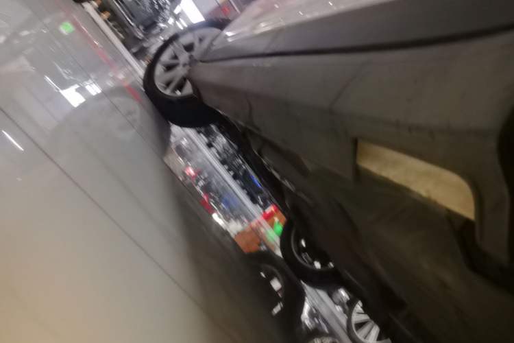 Used Haval H7 2016 Blue-Label H7 2.0T Automatic Elite Model Left Side Sill
