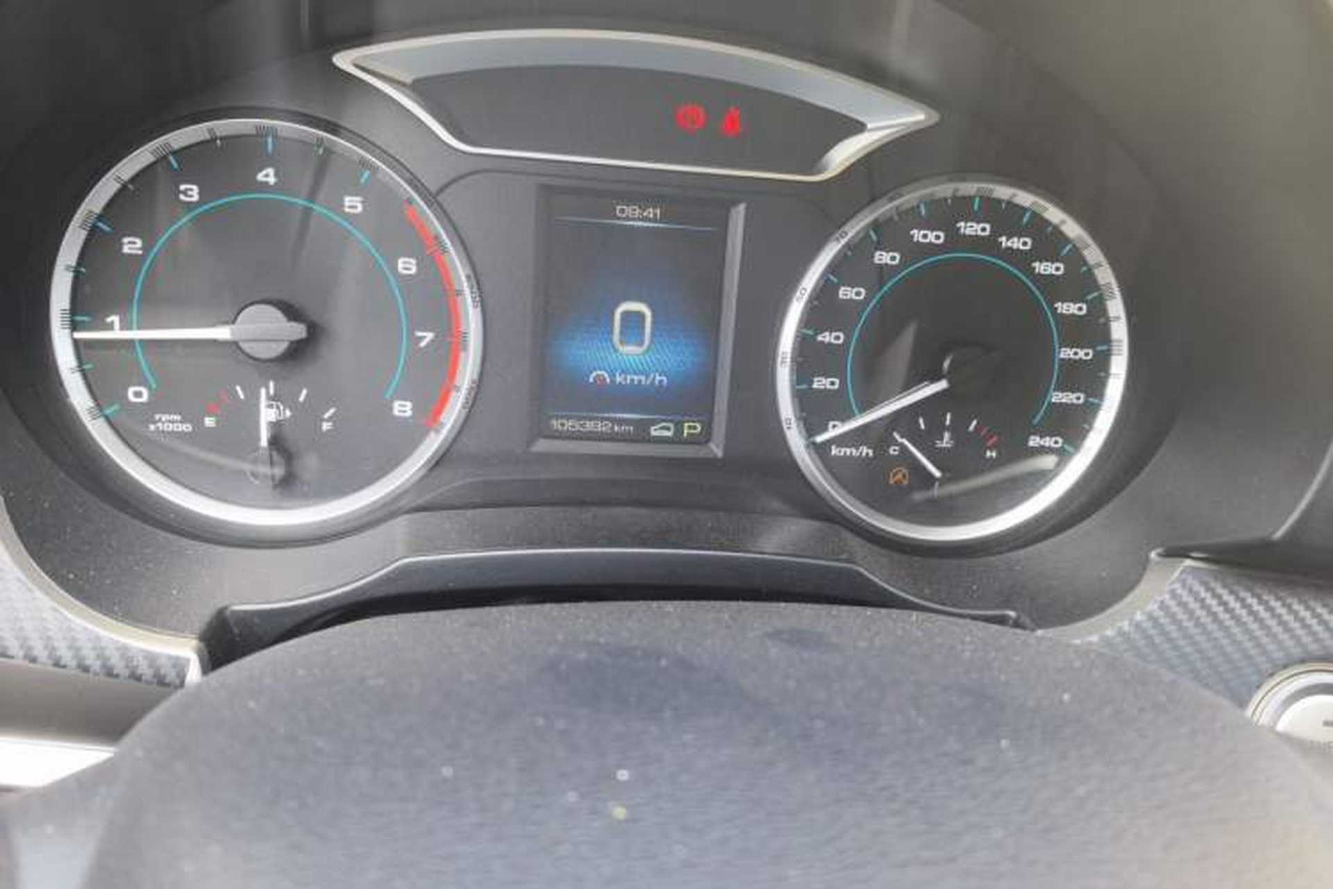 Used Haval H7 2016 Blue-Label H7 2.0T Automatic Luxury Model Odometer Close Up