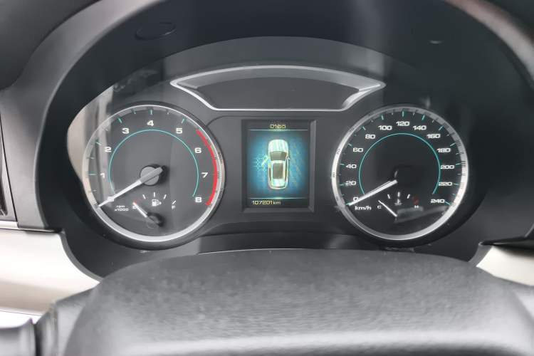 Used Haval H7 2016 Blue-Label H7 2.0T Automatic Elite Model Odometer Close Up