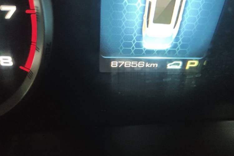 Used Haval H7 2016 Blue-Label H7 2.0T Automatic Luxury Model Odometer Close Up