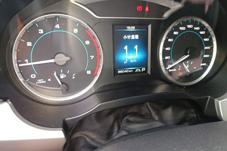 Used Haval H7 2016 Blue-Label H7 2.0T Automatic Luxury Model Odometer Close Up