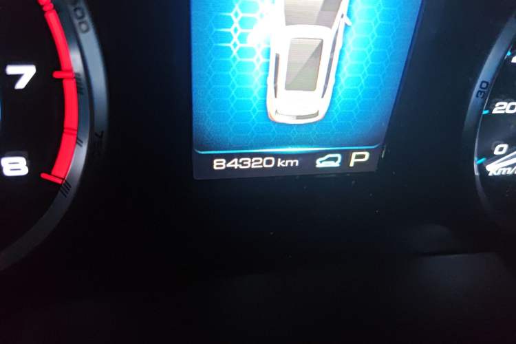 Used Haval H7 2016 Blue-Label H7 2.0T Automatic Luxury Model Odometer Close Up