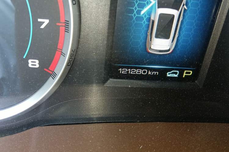 Used Haval H7 2016 Blue-Label H7 2.0T Automatic Luxury Model Odometer Close Up