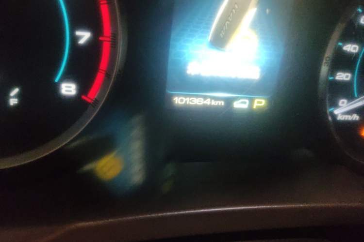 Used Haval H7 2016 Blue-Label H7 2.0T Automatic Luxury Model Odometer Close Up