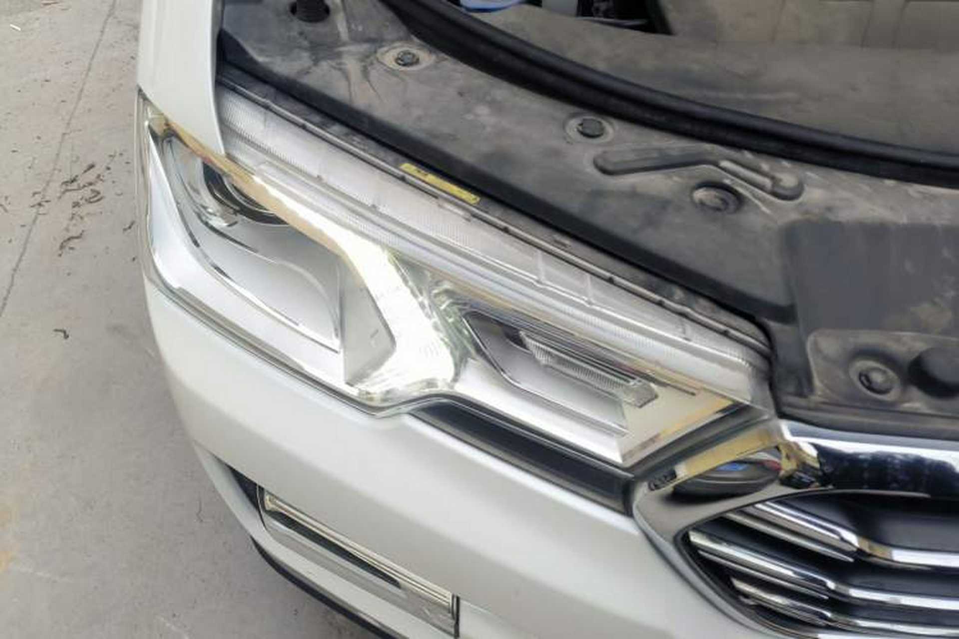 Used Haval H7 2016 Blue-Label H7 2.0T Automatic Luxury Model Right Front Headlight