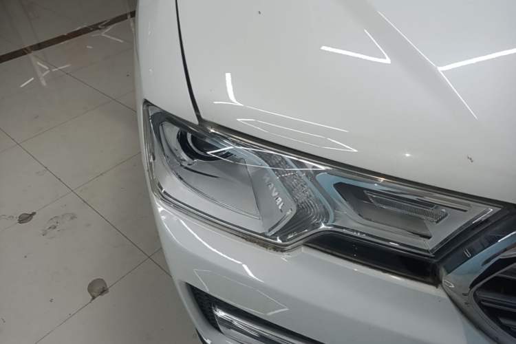 Used Haval H7 2016 Blue-Label H7 2.0T Automatic Luxury Model Right Front Headlight
