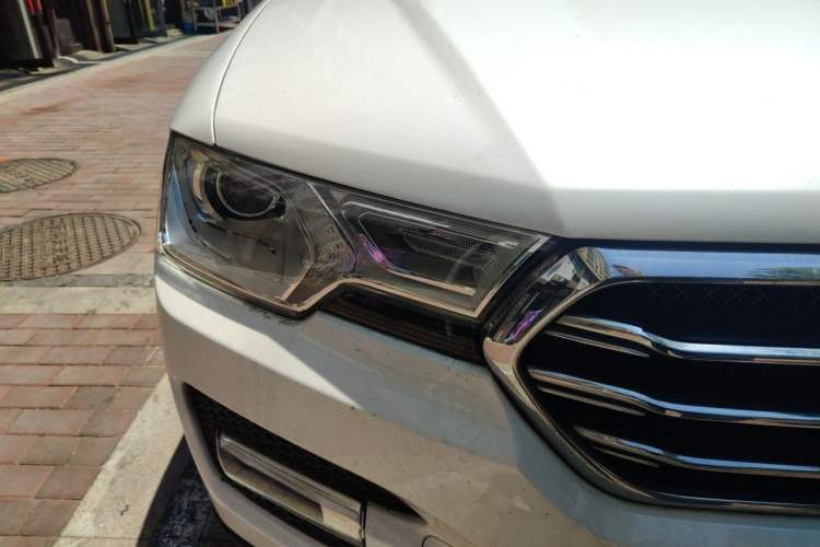 Used Haval H7 2016 Blue-Label H7 2.0T Automatic Luxury Model Right Front Headlight