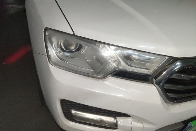 Used Haval H7 2016 Blue-Label H7 2.0T Automatic Luxury Model Right Front Headlight