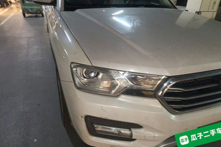 Used Haval H7 2016 Blue-Label H7 2.0T Automatic Luxury Model Right Front Headlight
