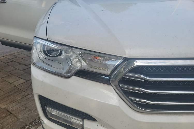Used Haval H7 2016 Blue-Label H7 2.0T Automatic Luxury Model Right Front Headlight