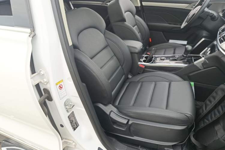 Used Haval H7 2016 Blue-Label H7 2.0T Automatic Luxury Model Right Front Seat