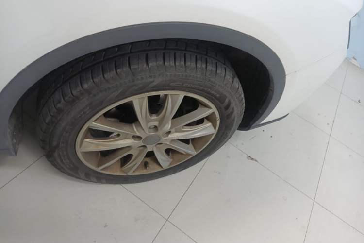 Used Haval H7 2016 Blue-Label H7 2.0T Automatic Luxury Model Right Front Wheel Hub
