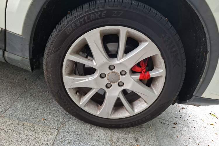 Used Haval H7 2016 Blue-Label H7 2.0T Automatic Elite Model Right Front Wheel Hub