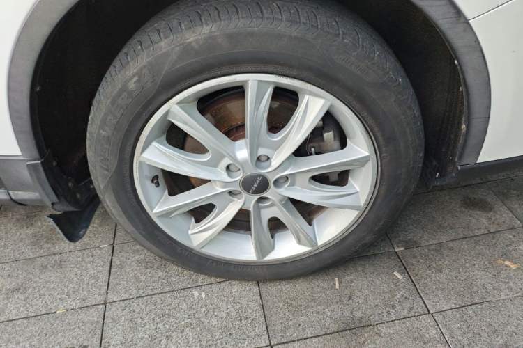 Used Haval H7 2016 Blue-Label H7 2.0T Automatic Luxury Model Right Front Wheel Hub