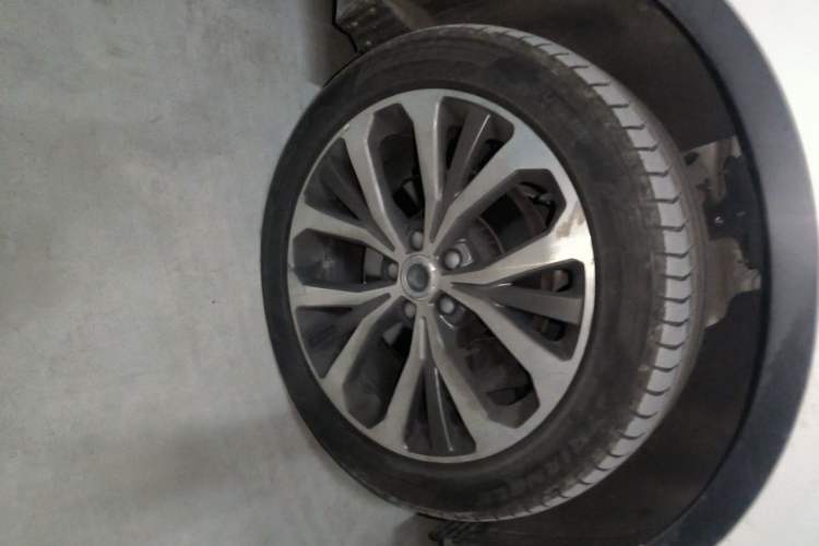Used Haval H7 2016 Blue-Label H7 2.0T Automatic Luxury Model Right Front Wheel Hub