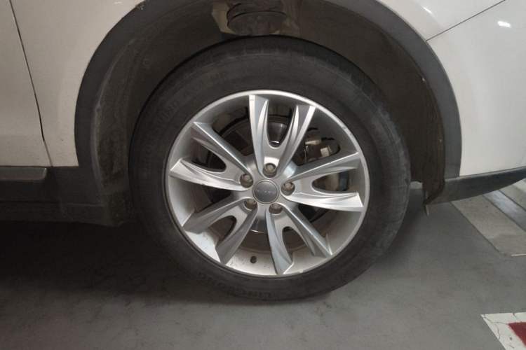Used Haval H7 2016 Blue-Label H7 2.0T Automatic Luxury Model Right Front Wheel Hub