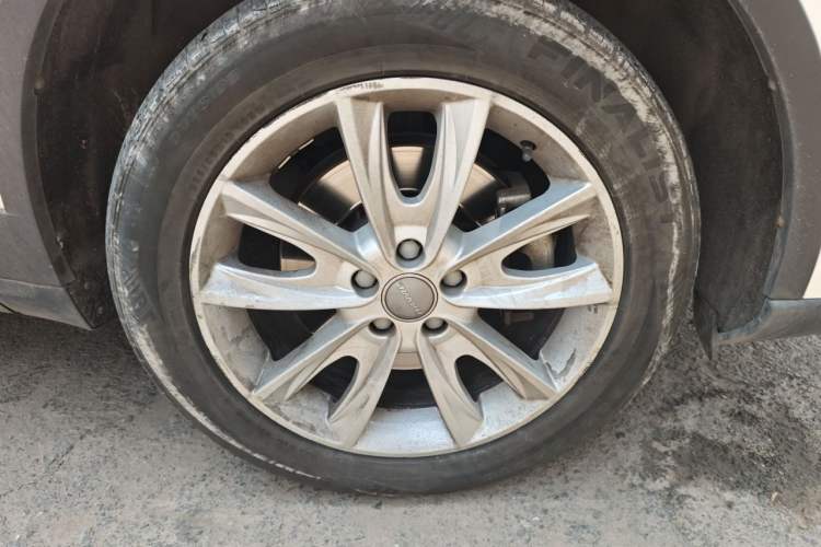 Used Haval H7 2016 Blue-Label H7 2.0T Automatic Luxury Model Right Front Wheel Hub