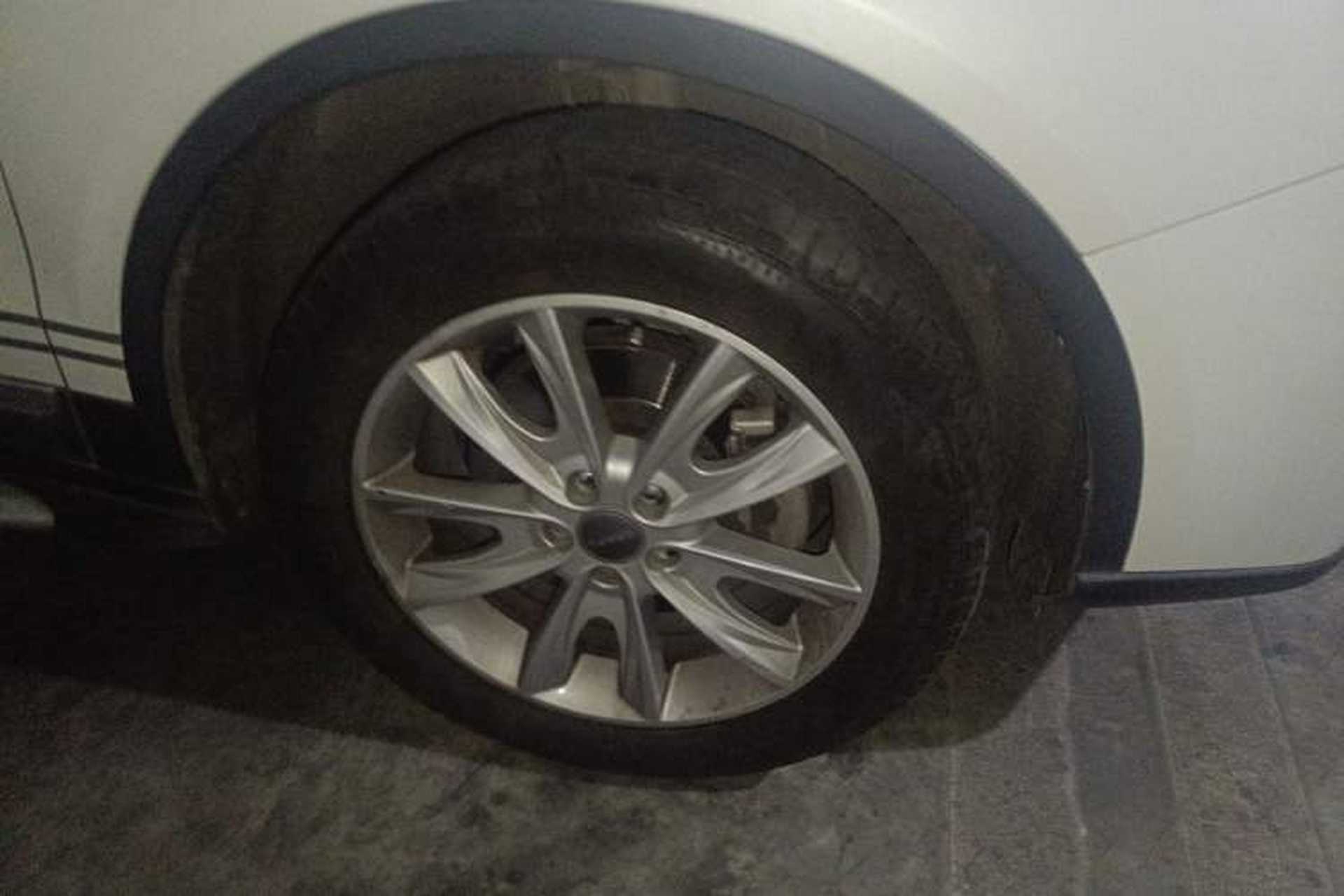 Used Haval H7 2016 Blue-Label H7 2.0T Automatic Luxury Model Right Front Wheel Hub
